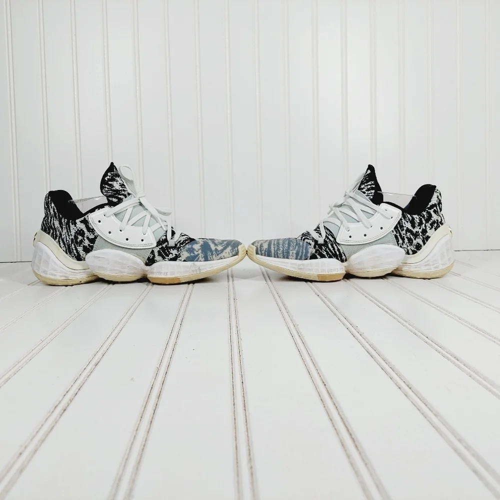 adidas preowned cushion